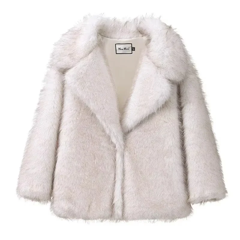 Luna Faux Fur Cropped Coat – Chic Winter Outerwear - Image 6