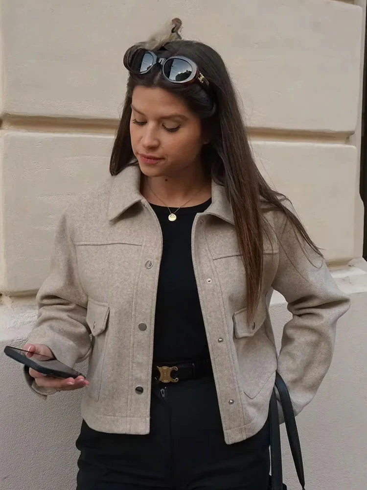 Noa Cropped Lightweight Utility Jacket – Casual Spring Shacket with Front Pockets in Beige, Pink, Green, Khaki & Black - Image 10